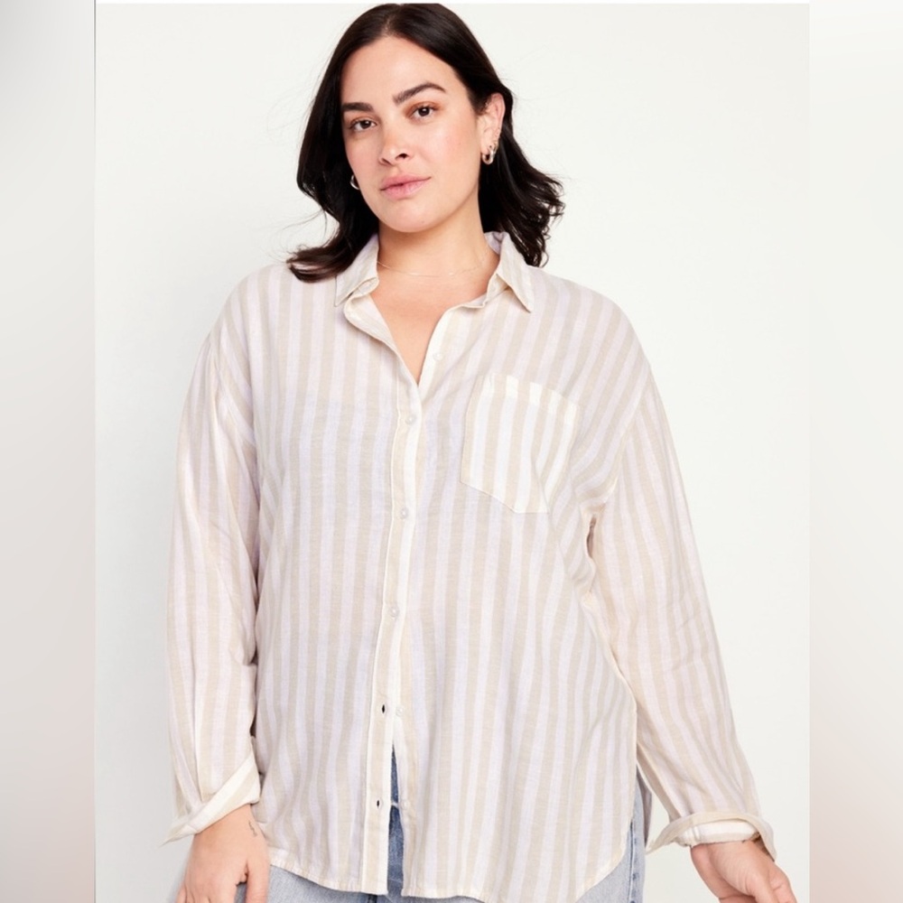 NWOT Old Navy Linen-Blend Boyfriend Shirt